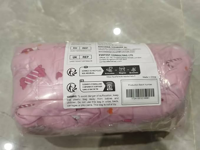 Guinea Pig Hideout - Guinea Pig Bed, Bunny Hideout, Rabbit Bed, Ideal House Bed for Small Pets, Pink Candy Pattern