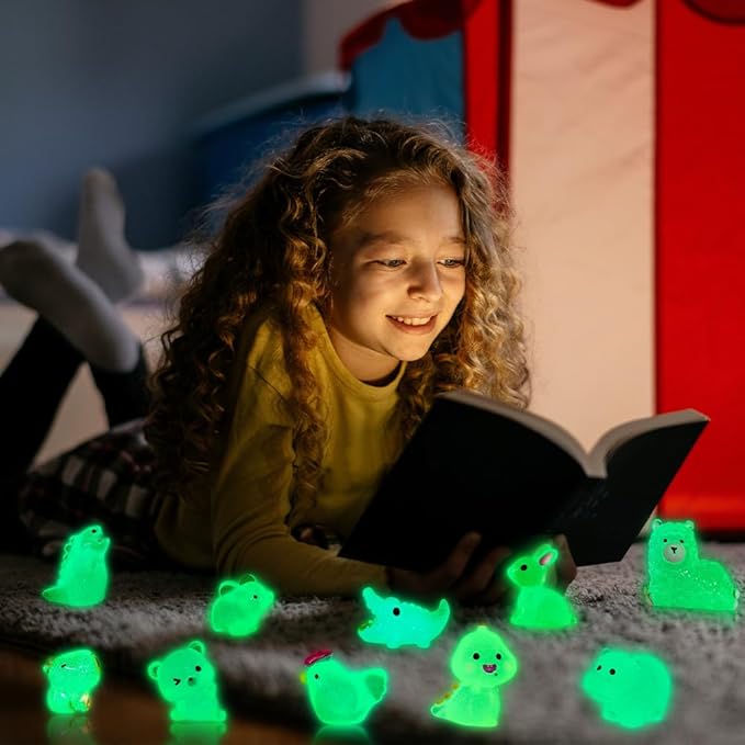 60PCS Luminous Mini Resin Animals 60 Styles Miniatures Glow in The Dark Tiny Little Figures to Hide Small Duck Figures for Party Favors Bag Fillers Garden Dollhouse Decor