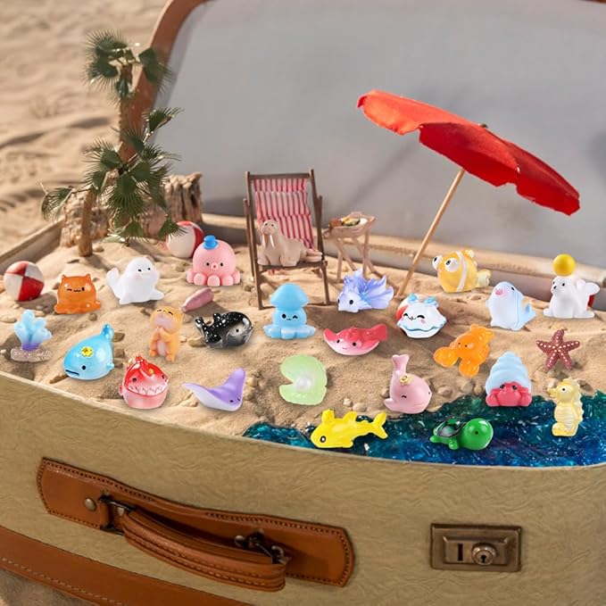 50pcs Mini Ocean Resin Animals 50 Styles Tiny Sea Animal to Hide Sea Miniature Little Small Animal Figures for Holiday Party Favors Bag Filler Micro Garden Dollhouse Aquarium Decorations