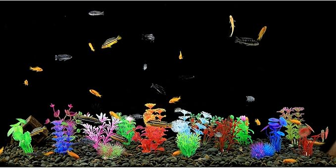 CousDUoBe 17 Pack Fish Tank Plants, Small Aquarium Plants Artificial, Used for Household and Office Aquarium Decoration