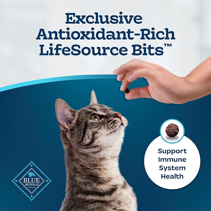Blue Buffalo Tastefuls Natural Dry Food for Adult Cats 7+, Hairball Control, Chicken & Brown Rice Recipe, 7-lb. Bag