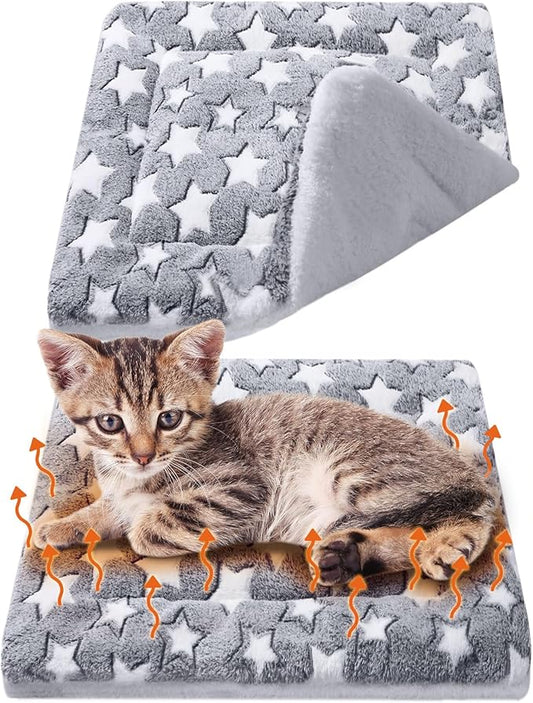 2 Pack Self Warming Cat Mat Self Heating Pad Bed Reversible Machine Washable Reflects Body Heat Warm Thermal Pet Pad Crate Blanket for Feral and Indoor Cat (Star,17'' X 17'')