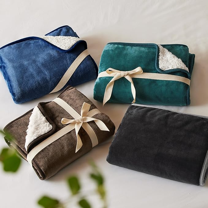 Bedsure Cat Blanket for Indoor Cats - Waterproof Calming Cat Blankets for Kitten, Sherpa Fleece Pet Blanket, Soft Plush Reversible Throw Furniture Protector, 35"x25", Green